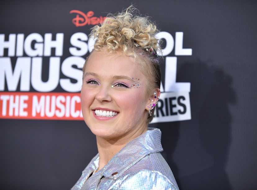 JoJo Siwa's TikTok about "gay" vs. "lesbian" explained her identity.